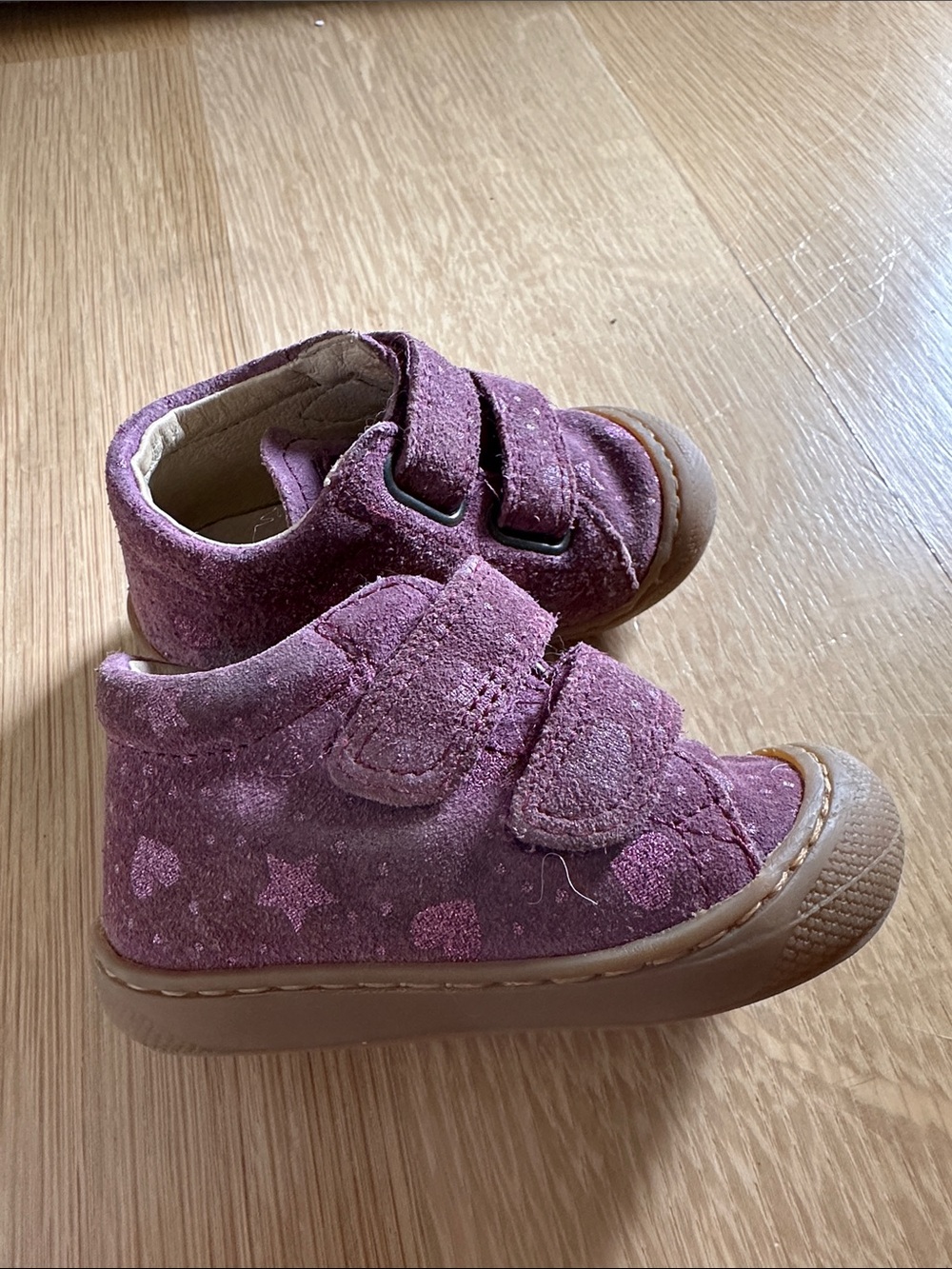 Naturino Pink Suede Velcro High-Top Sneakers with Hearts & Stars